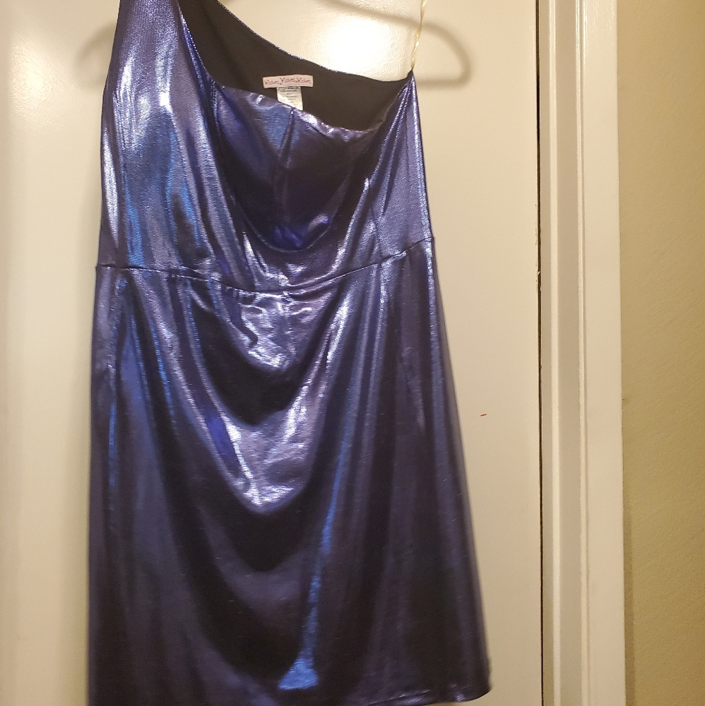 Blue dress